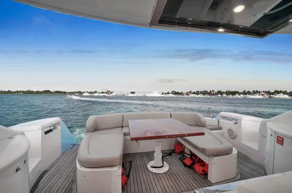 68ft Pershing Sky modern lines